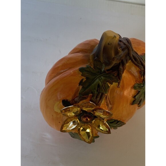 Cracker Barrel Cherished Treasures Jeweled Collection Pumpkin Autumn Halloween - Picture 5 of 10